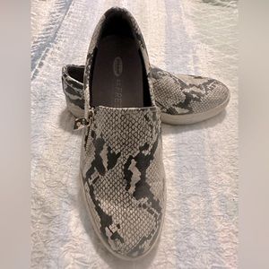 Snake Skin Loafers 8.5